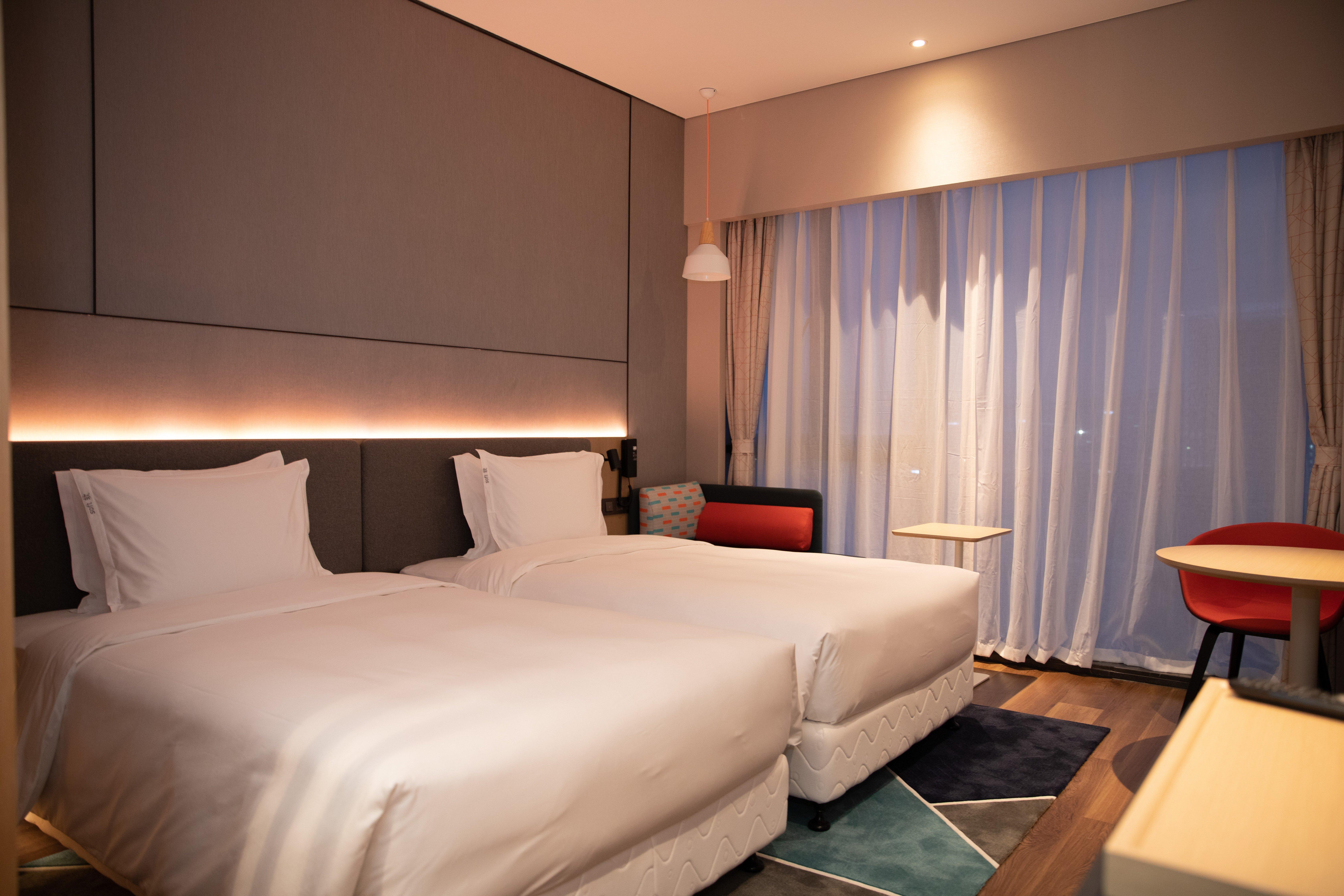 Holiday Inn Express Shenzhen Longhua By Ihg Екстериор снимка